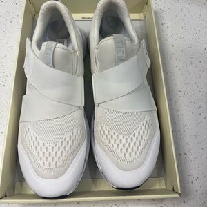TIEM slipstream women’s cycle shoe in white marble size 7